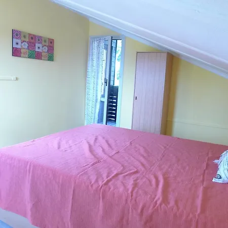 Rekreacni Areal U Prehrady Orlik Apartament